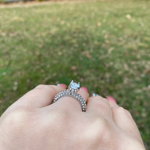 NEW 925 Sterling Silver Simulated Diamond Ring - Picture 3 of 9